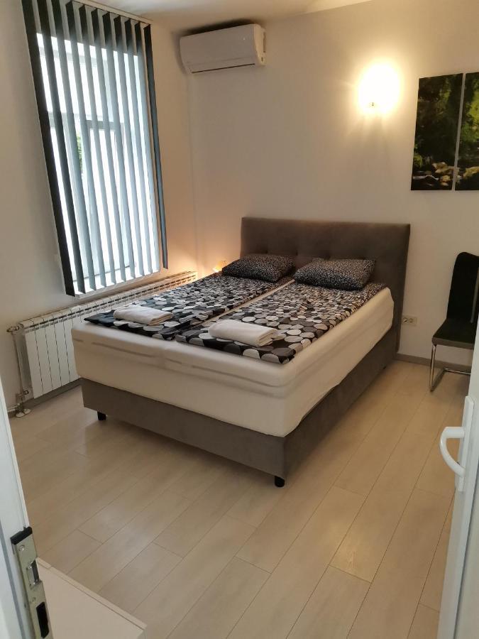 Apartments Petrova170 자그레브 외부 사진