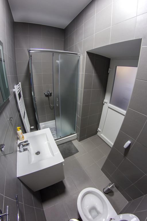 Apartments Petrova170 자그레브 외부 사진